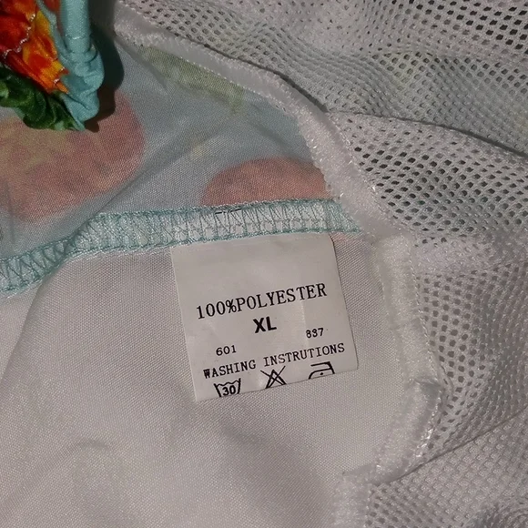 Men's Hawaiian Pineapple Swim Trunks - Picture 3 of 4